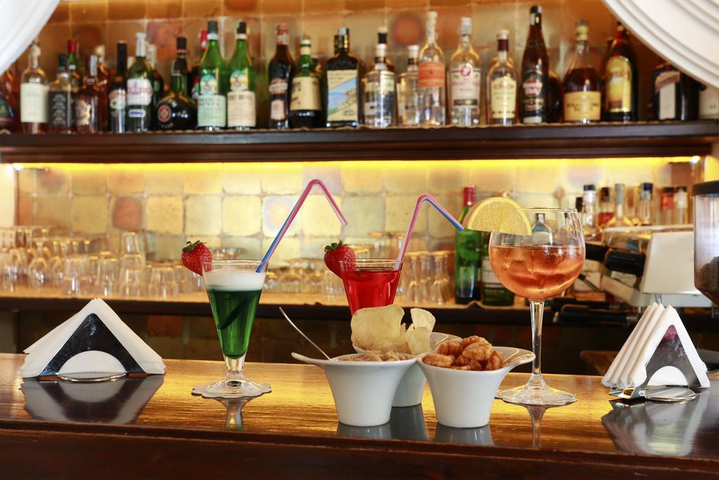 לידו די קאמאיורה Hotel Piccadilly מראה חיצוני תמונה