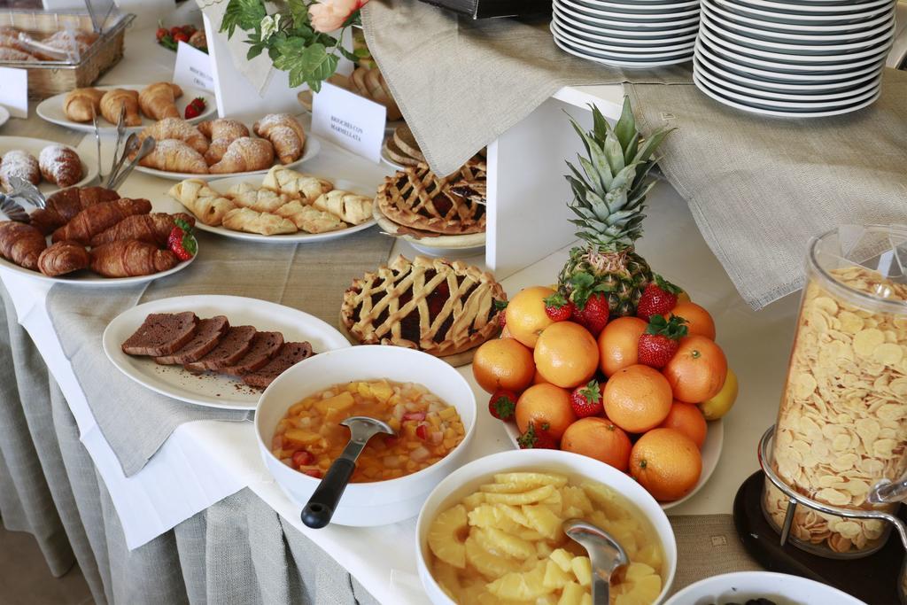 לידו די קאמאיורה Hotel Piccadilly מראה חיצוני תמונה